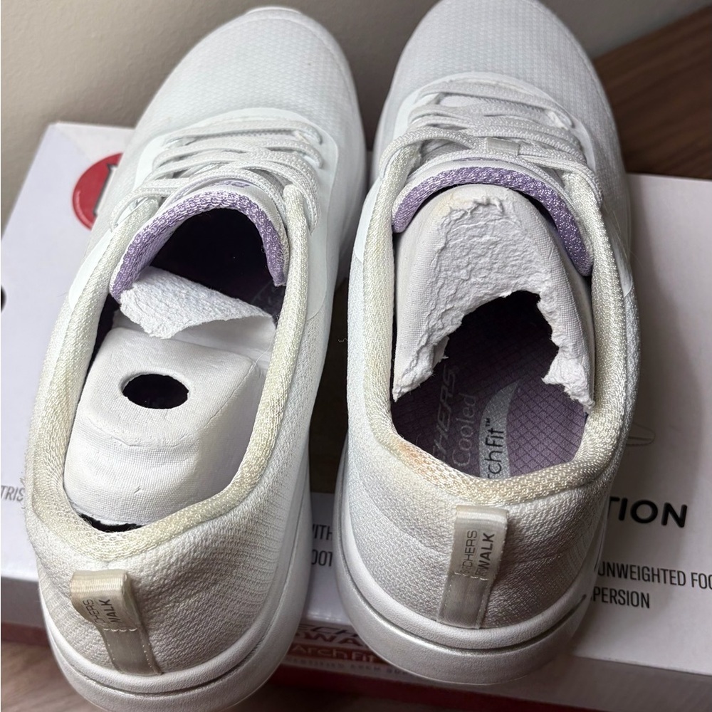 Skechers GOwalk Arch Fit Elinda White Lavender Women’s Size 10 Walking Sneakers - Picture 5 of 13